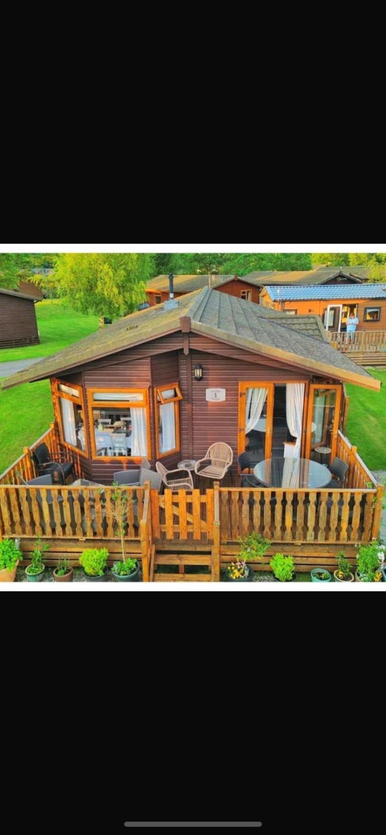 Dot's Place 1